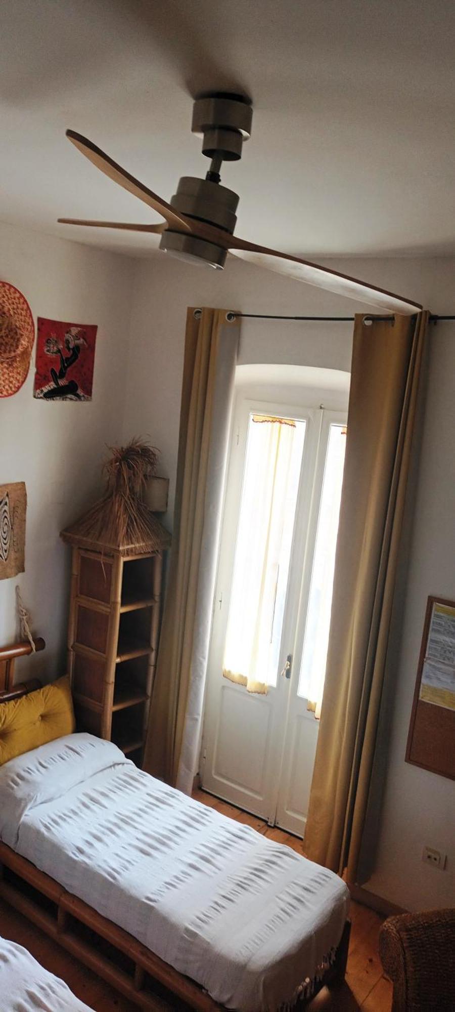 סאסארי B&B Le Finestre Su Via Cavour חדר תמונה