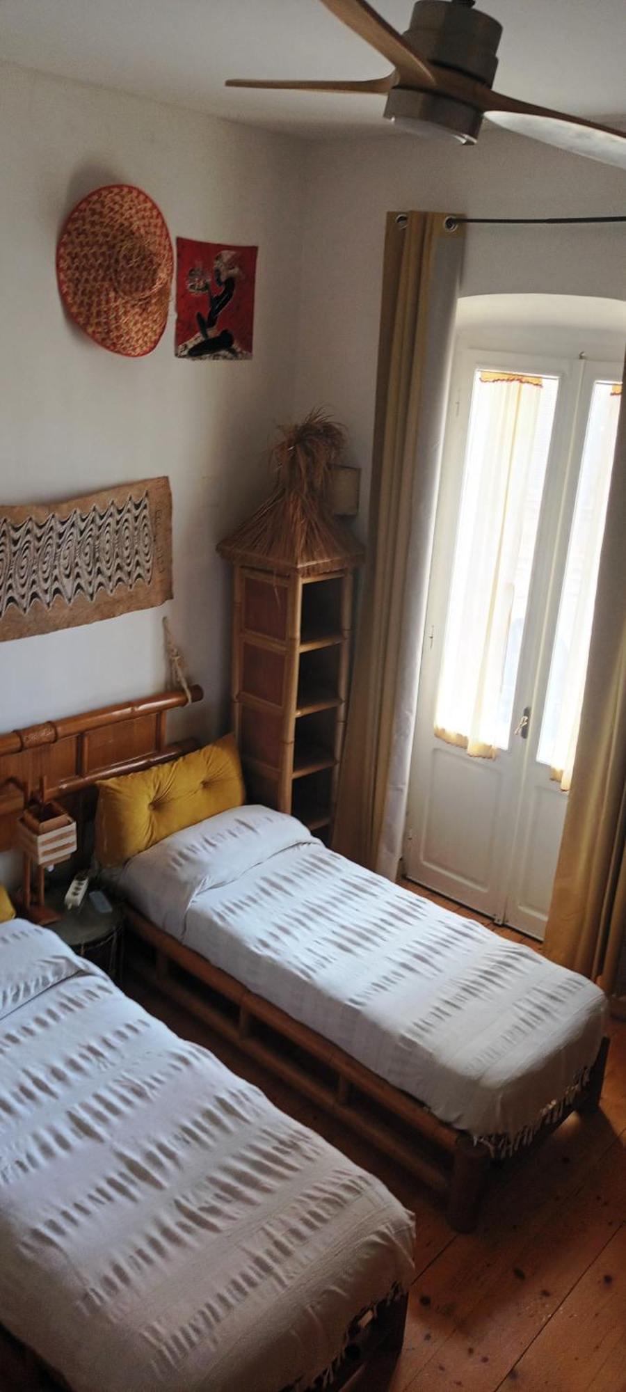 סאסארי B&B Le Finestre Su Via Cavour חדר תמונה